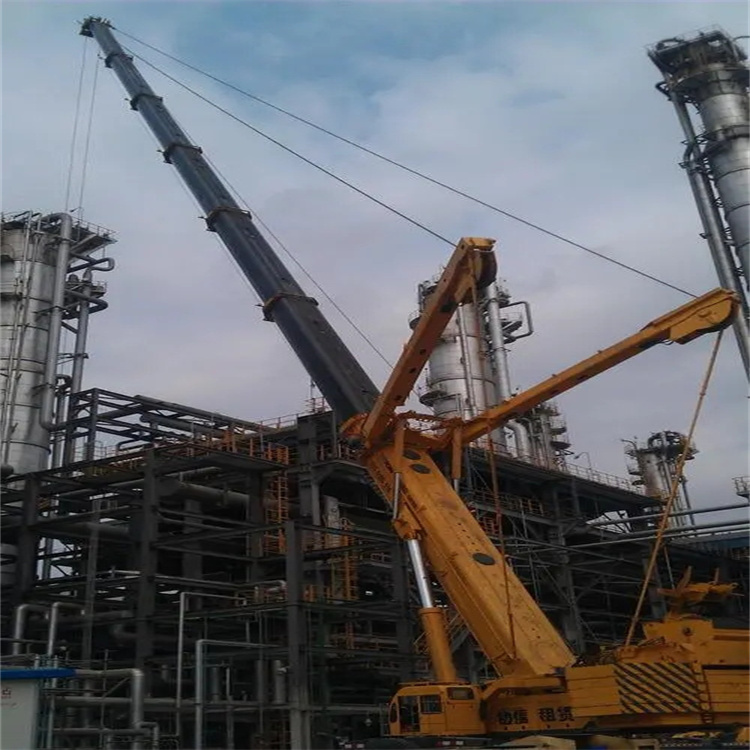 乐业吊板房的吊车